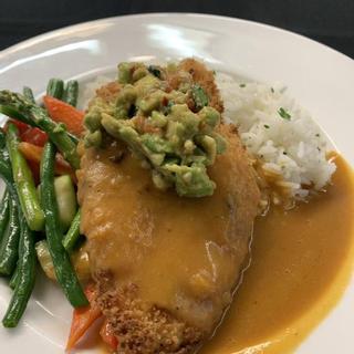 Christie's Mill Inn and Spa | Port Severn, Ontario | Chicken with a side of rice and mixed vegetables with gravy sauce