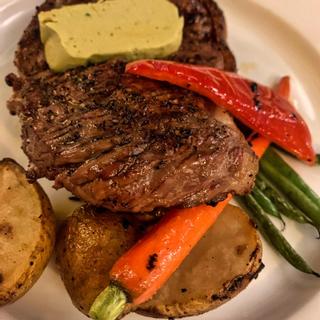 Christie's Mill Inn and Spa | Port Severn, Ontario | Steak and grilled veggies with roasted potatoes